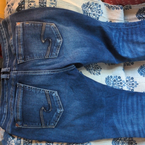 🔥Silver Suki Jeans🔥 - Picture 5 of 5